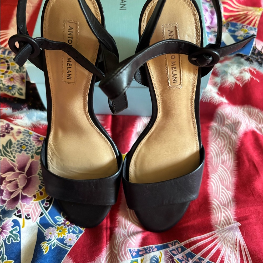 NEW IN BOX Antonio Melani Women’s Black Ankle Strap Sandal 3 inch Heels Size 8 - Picture 3 of 11